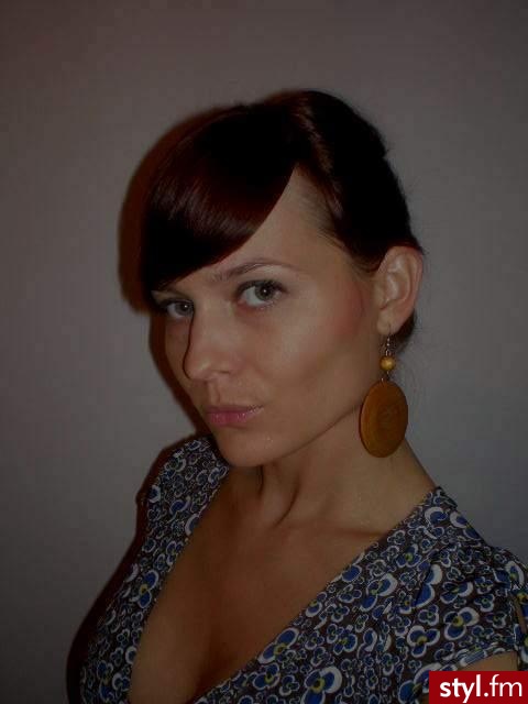 Średnie Fryzury