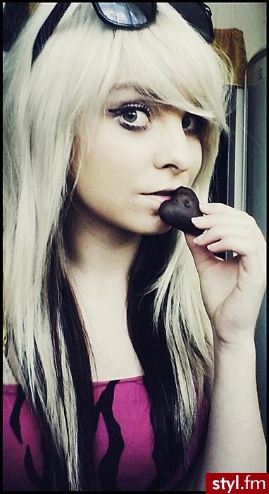 moja fryzura.xd - Średnie Fryzury