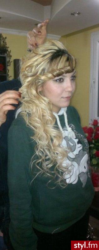 Blond Rozpuszczone Kręcone Na co dzień Długie Fryzury