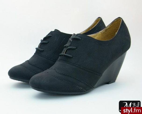Pozostałe Buty Moda