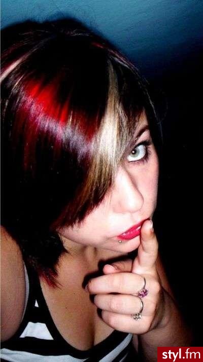 EMO Alternatywne Średnie Fryzury