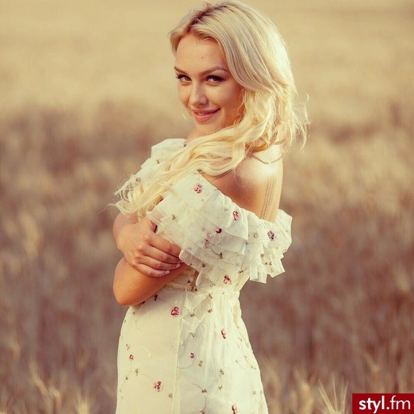 Blond Rozpuszczone Kręcone Na co dzień Długie Fryzury