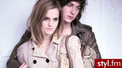 Emma Watson - Burberry 2010 - Średnie Fryzury