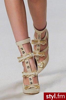Jeżeli zdjęcie znajduje się już w galerii poproszę o link - Pozostałe Buty Moda