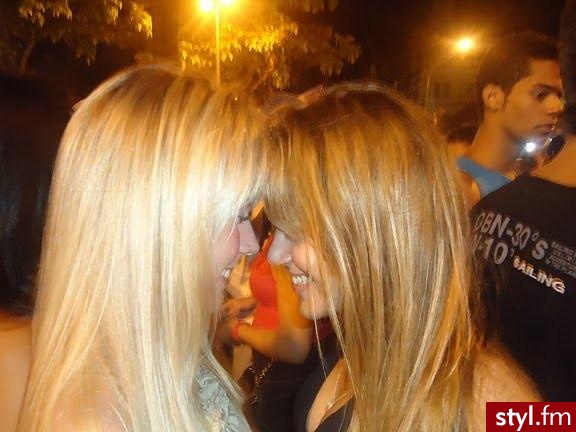Blond Rozpuszczone Proste Na co dzień Długie Fryzury