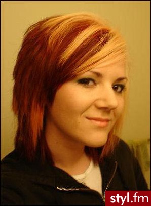 EMO Alternatywne Średnie Fryzury