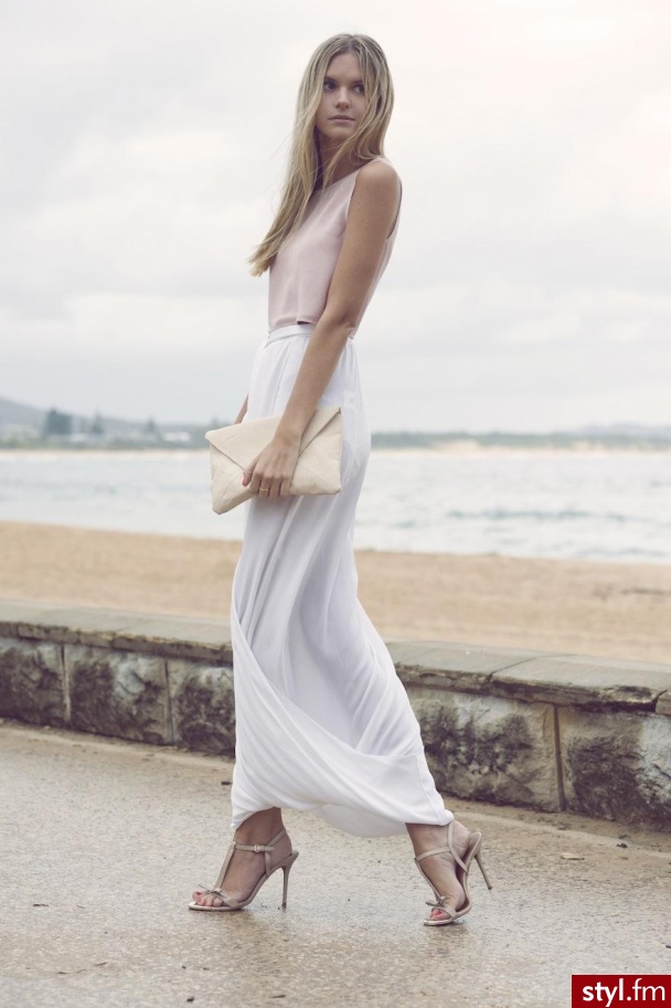 Sukienki Moda