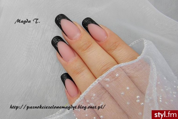 http://salonrenesans.pl/ - Paznokcie