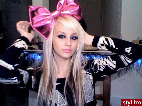 Blond Rozpuszczone Proste z grzywką Na co dzień Długie Fryzury