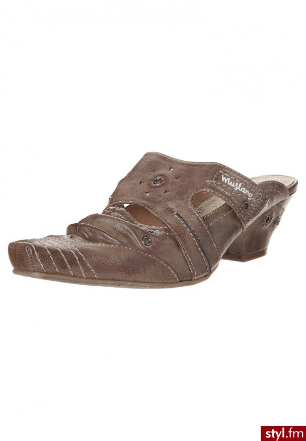 Mustang Klapki brązowy (1060701) - Klapki Buty Moda