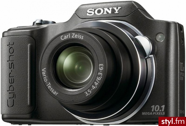 Aparat Sony. Co o nim sądzicie? ;) Słyszałam i widziałam, że robi świetnne zdjęcia. - Gadżety Inne Moda