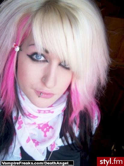 To nie mój fryz! - EMO Alternatywne Średnie Fryzury