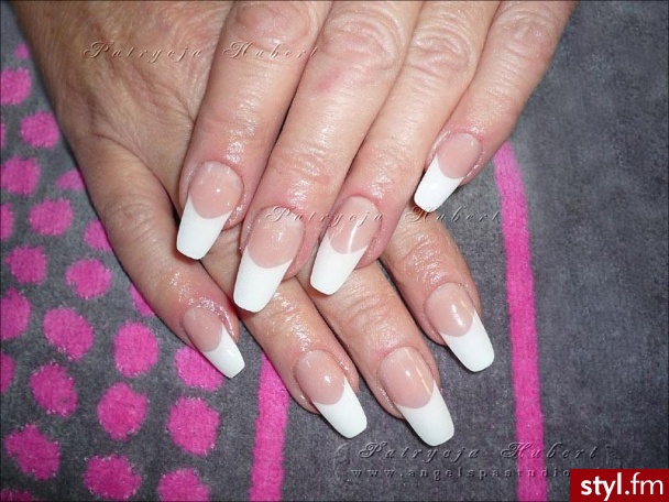 Zapraszam na pazurki akryl/żel 
Gdańsk Reja 22 tel.798-807-009 - Paznokcie