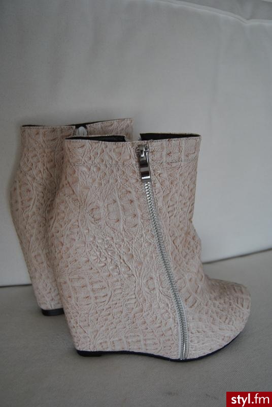 Pozostałe Buty Moda
