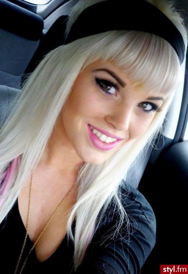 Blond Rozpuszczone Proste z grzywką Na co dzień Długie Fryzury
