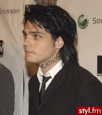 Gerard Way<3333333. <3 - Średnie Męskie Fryzury