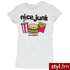 T-Shirts - Polyvore. Pobrano ze strony: http://www.polyvore.com/shirts/collection?id=594760 - Pozostałe Ciuchy Moda