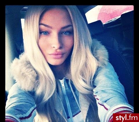 Blond Rozpuszczone Kręcone Na co dzień Długie Fryzury