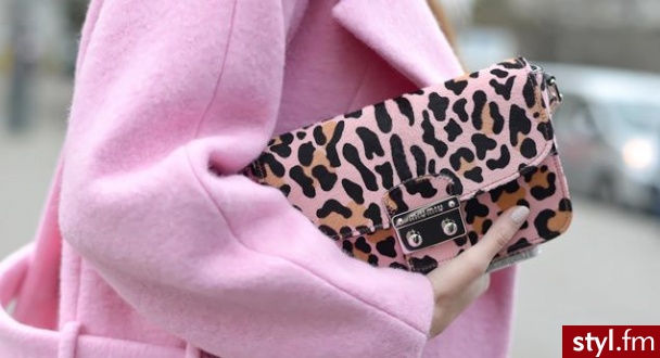Kopertówka Miu Miu, do kupienia: http://tiny.pl/qj6dp - Kopertówka Torebki Moda