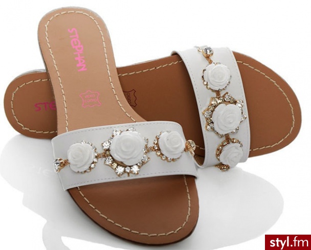 Klapki Buty Moda