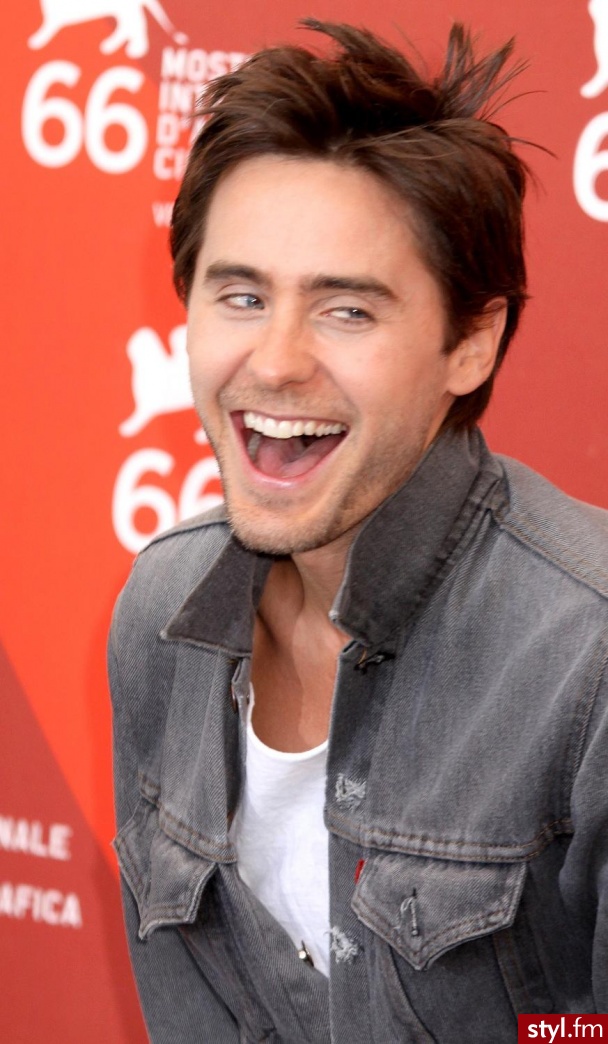 Jared ;-) - Średnie Męskie Fryzury