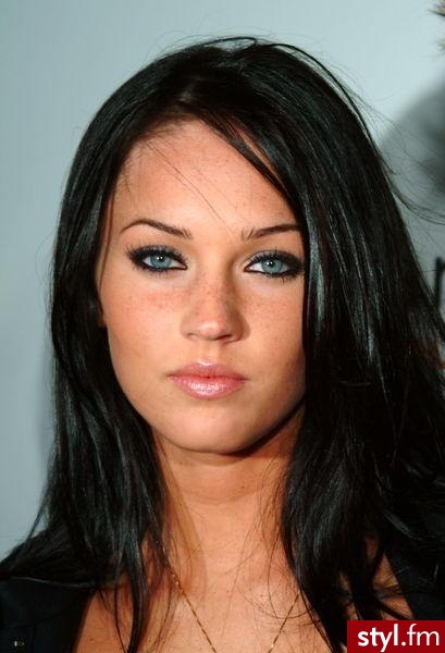 Megan Fox przed operacjami i po :) - Średnie Fryzury