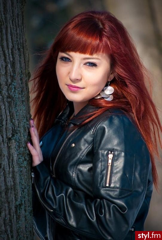 Średnie Fryzury