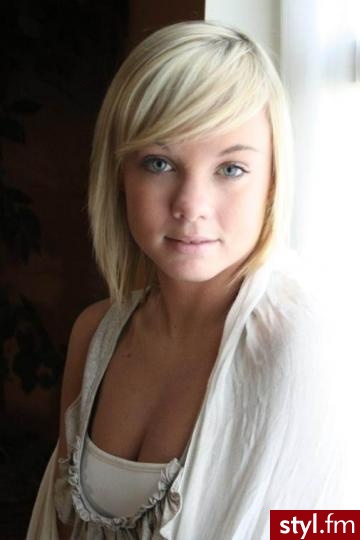 Średnie Fryzury