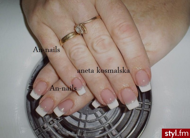 Żel na formie - Paznokcie