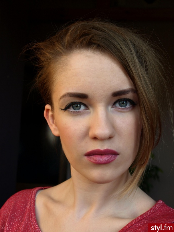 www.red-mylips.blogspot.com - Wieczorowe Makijaże