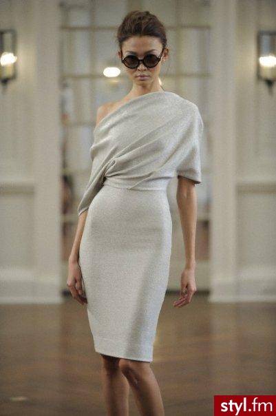 Sukienki Moda