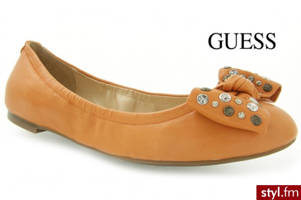 Guess BALERINKI QAYS BALLERINA LEATHER ORANGE - Balerinki Buty Moda