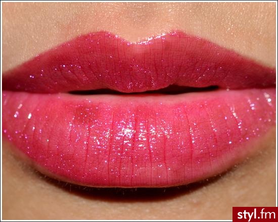 Lancome Electric Pink La Laque Fever - Makijaże