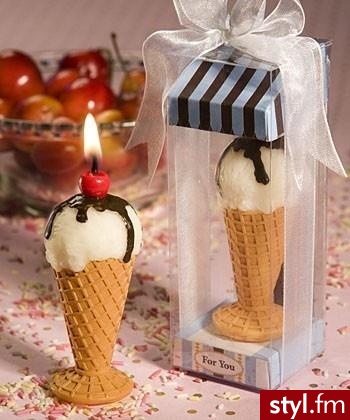 Świeczka, którą aż chce się zjeść...! Przy zakupie 30+ sztuk, cena za jedną wynosi  $1.97 - Misz-masz