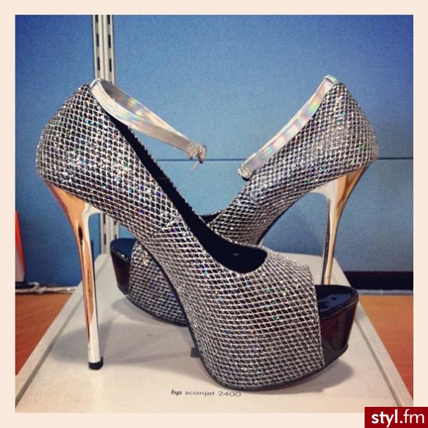 Szpilki Buty Moda