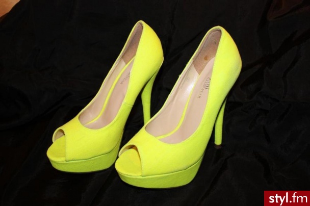 Szpilki Buty Moda