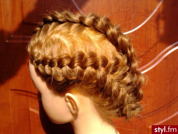 Blond Warkocze Kręcone Na co dzień Średnie Fryzury