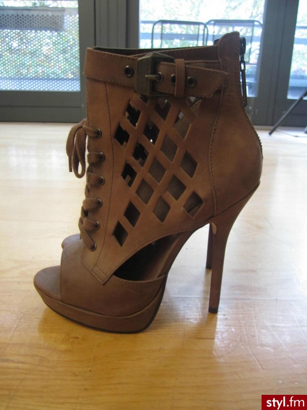 Szpilki Buty Moda