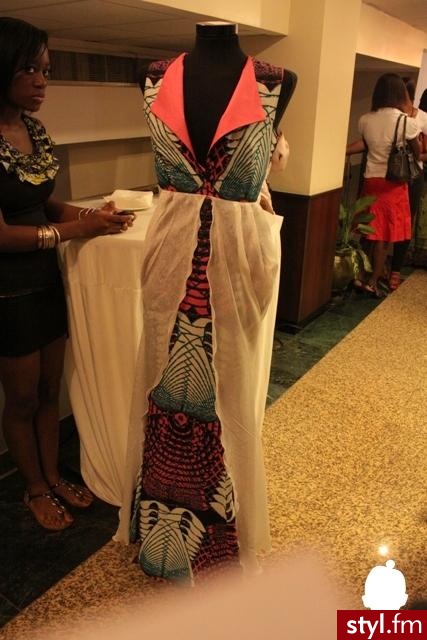 Sukienki Moda