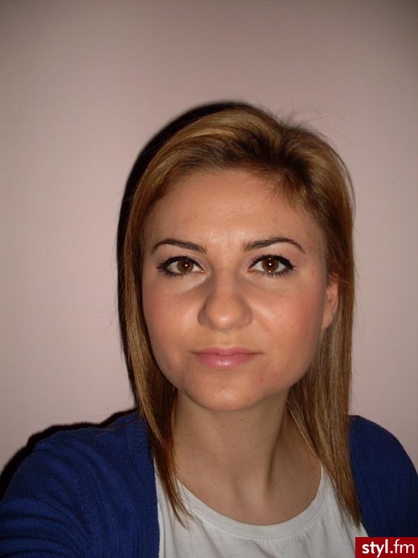 Średnie Fryzury
