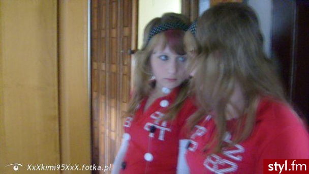 ...Fryzka na Emo... - EMO Alternatywne Średnie Fryzury