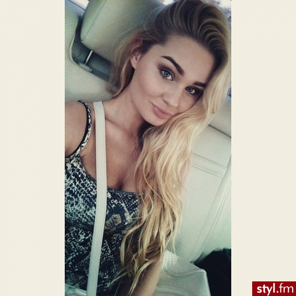 Blond Rozpuszczone Kręcone Na co dzień Długie Fryzury