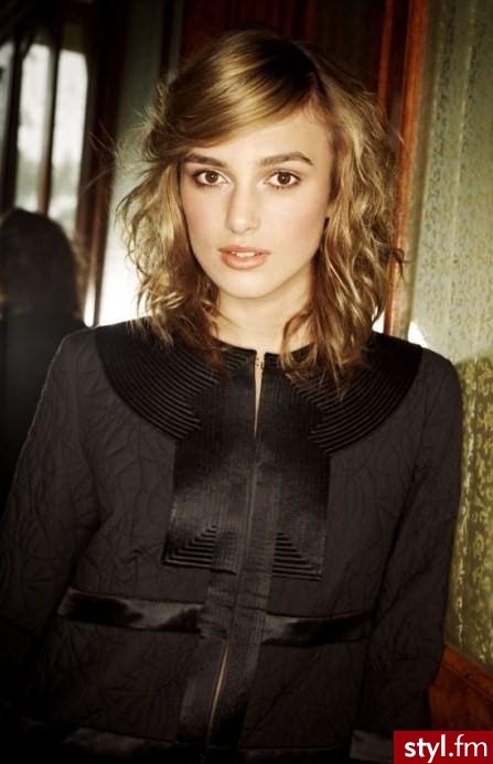 Średnie Fryzury