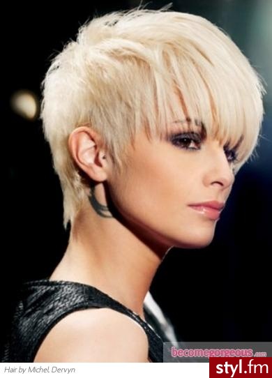 Blond Rozpuszczone Proste z grzywką Na co dzień Krótkie Fryzury