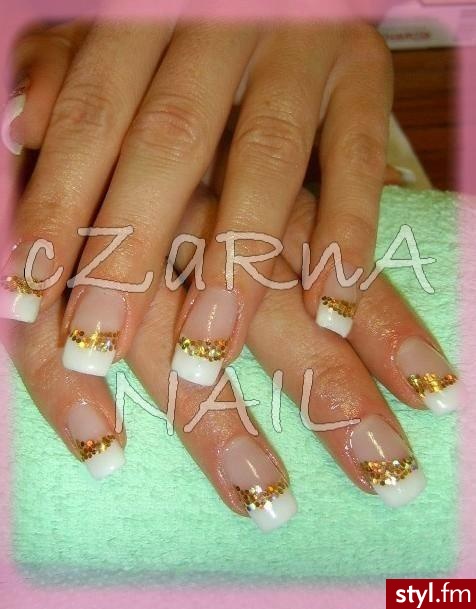 French + złoto - Paznokcie