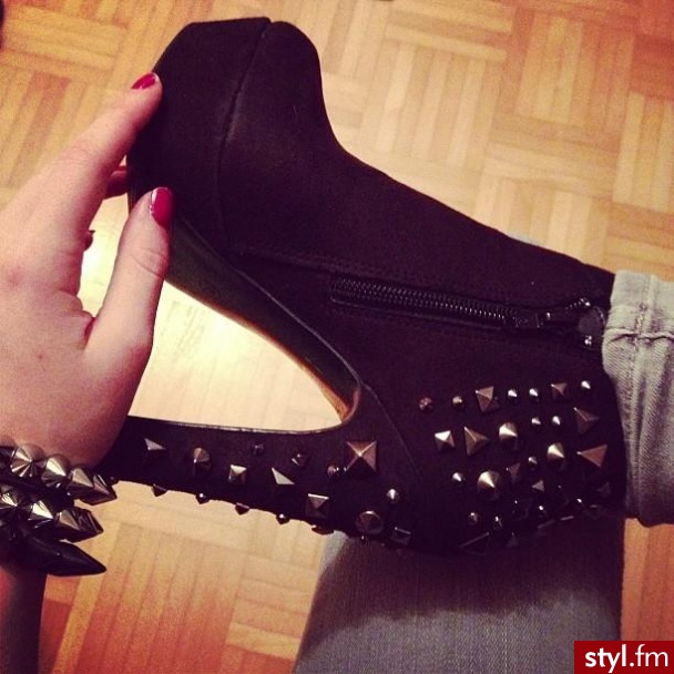 Pozostałe Buty Moda