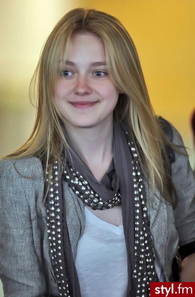 Dakota Fanning - Moda uliczna Inne Moda