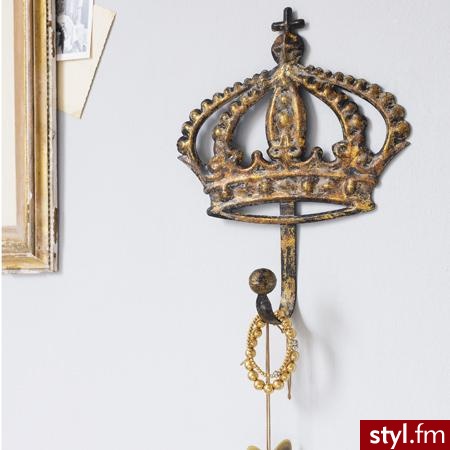 Hak z koroną dla królowej - 15 GBP - Gadżety Inne Moda