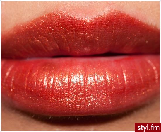 CoverGirl Impassion Lip Perfection Lipcolor - Dzienne Makijaże