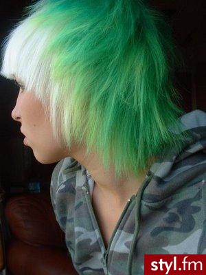 EMO Alternatywne Średnie Fryzury